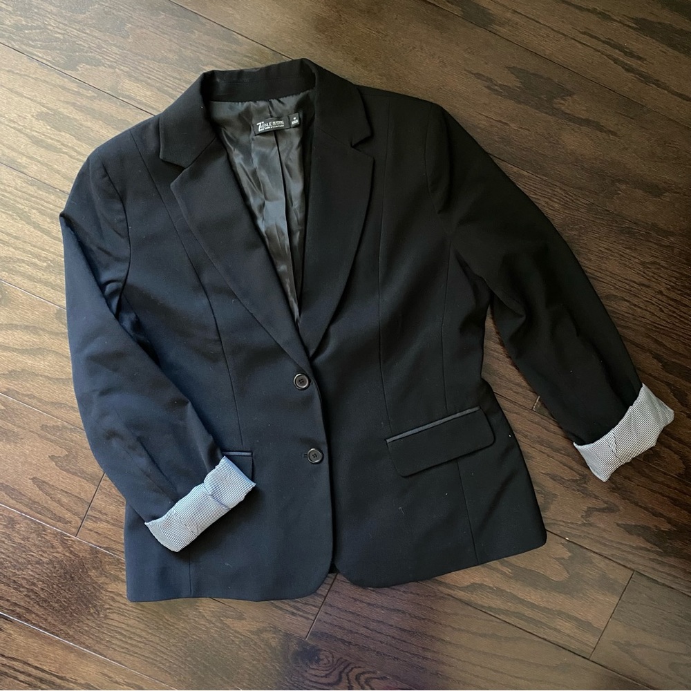 7th Avenue Suiting Company Black Suit Jacket